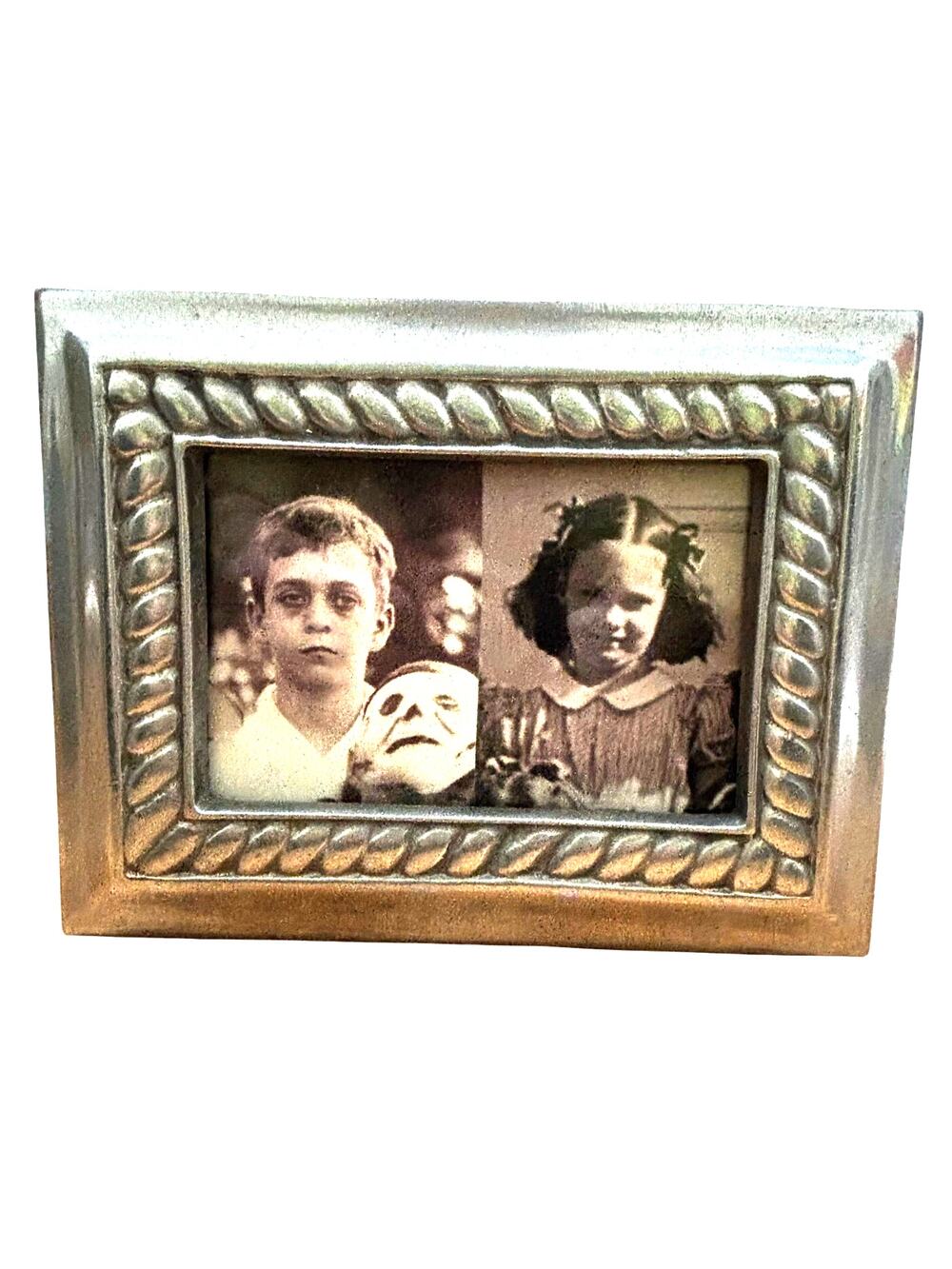 Photo Frame 5" x 4" free standing table top rope textured pewter silver metal